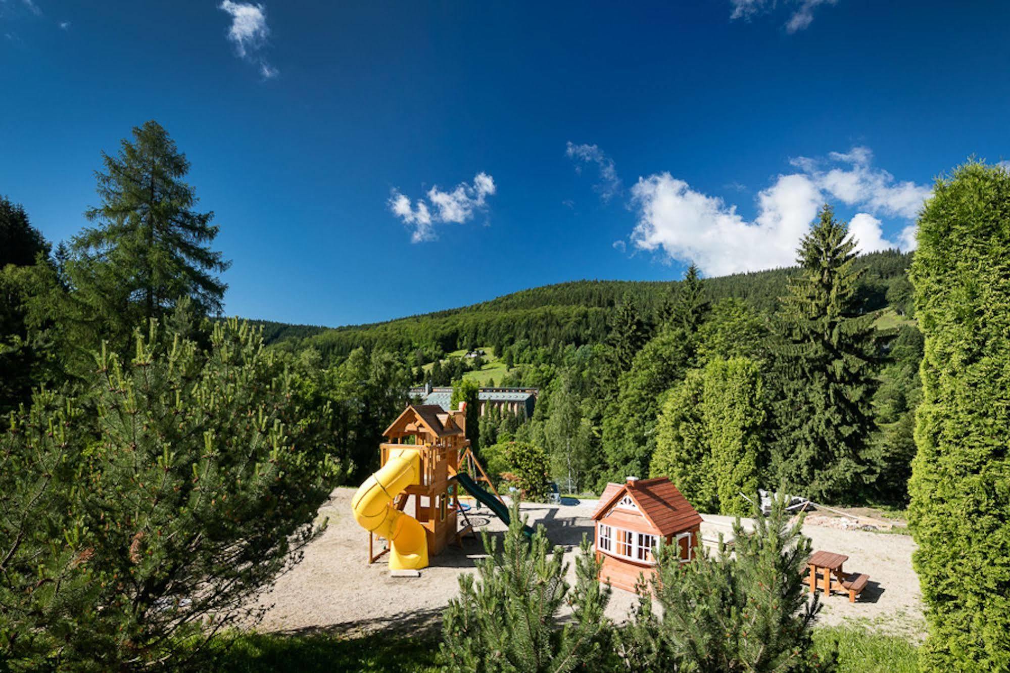 Pytloun Wellness Hotel Harrachov Dış mekan fotoğraf